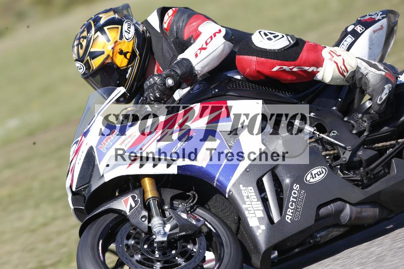 Archiv-2025/49 26.08.2025 Cornu Master School ADR/rot-rouge/32